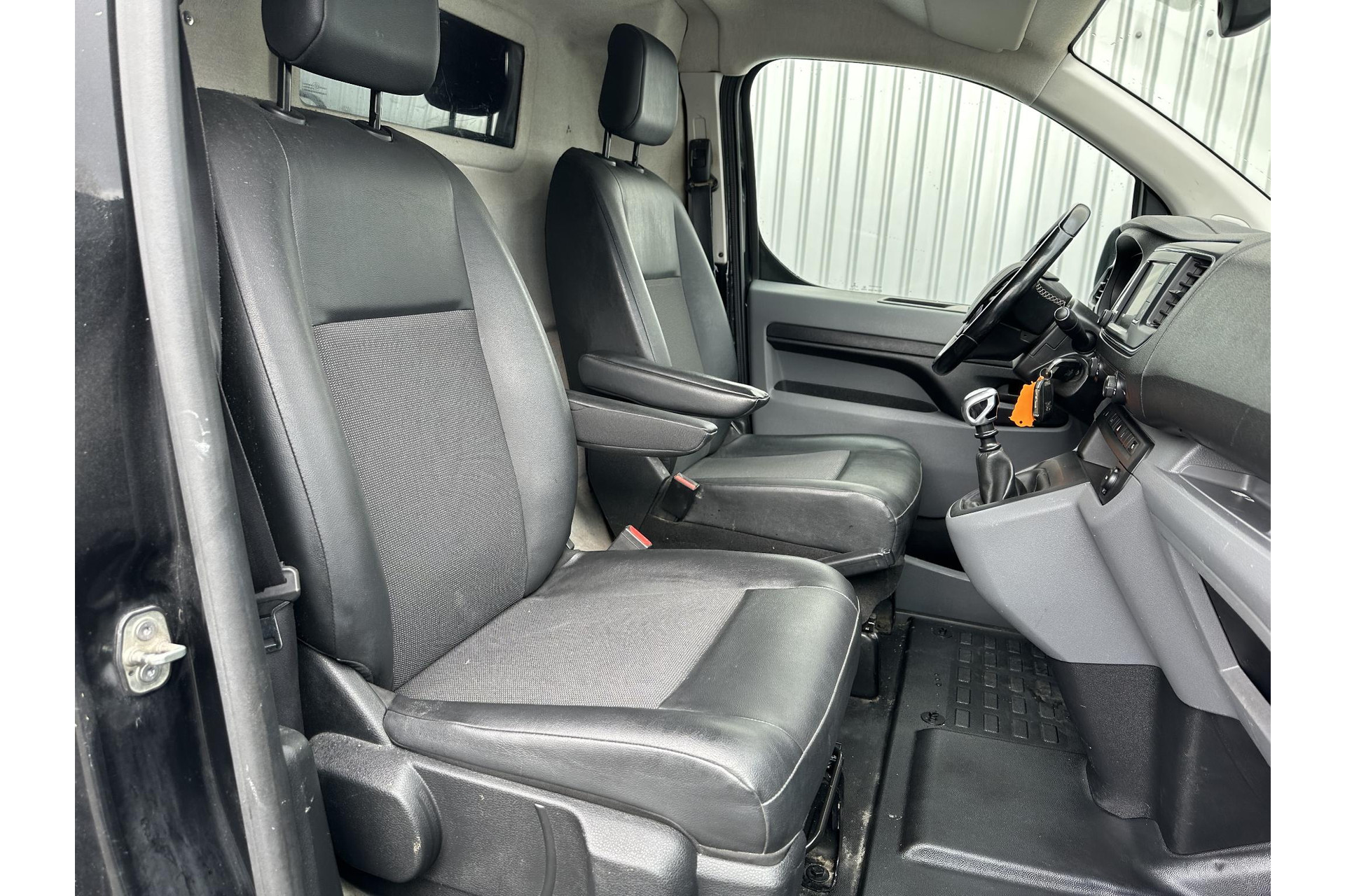 Peugeot Expert 231L 2.0 BlueHDI 120 Premium Pack*NAVI*A/C*HAAK*